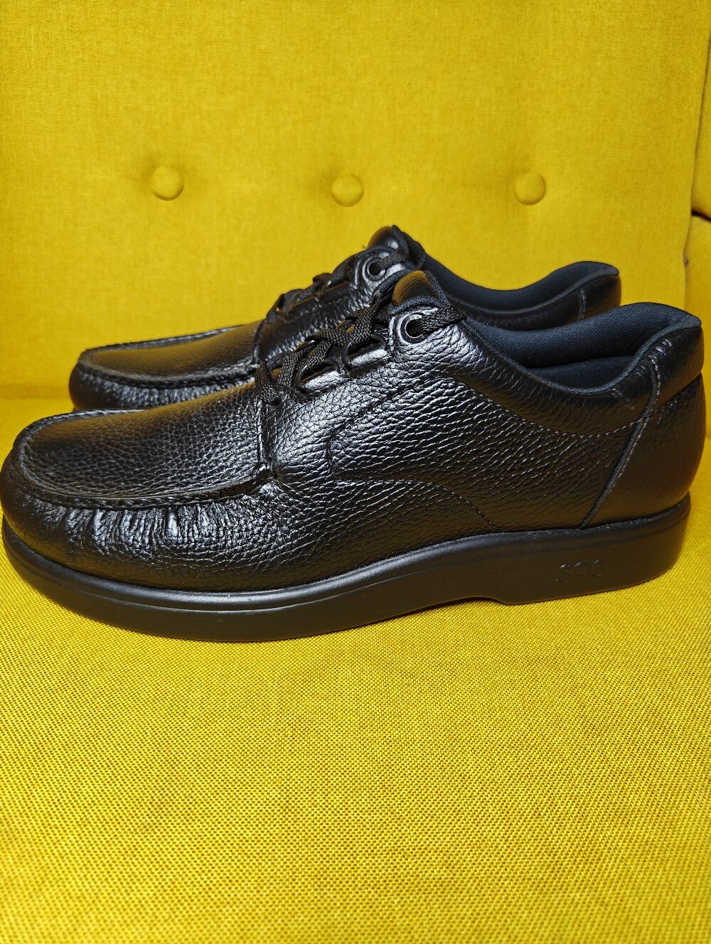 NWOT SAS Bout Time Men's Black Pebble-Grain Leather Moc-toe Stitching Oxford 12N